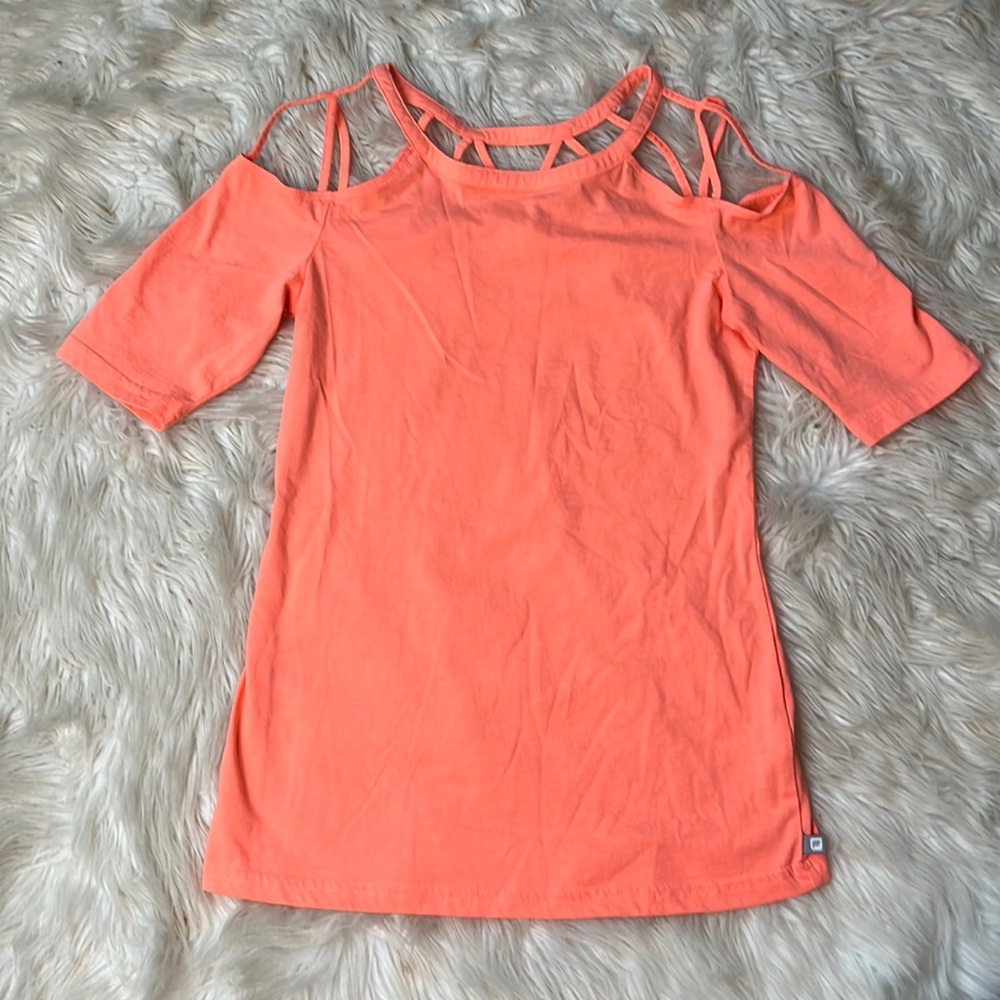 Fabletics bright peachy orange cutout top detail tshirt size SS